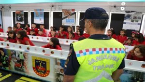 Kırşehir'de 1336 kişiye uygulamalı trafik eğitimi verildi