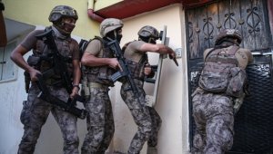 Mersin'de tefecilik operasyonunda 13 zanlı yakalandı