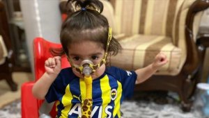 Mert Hakan ve İsmail Yüksek, SMA hastası Muhammed'e destek çağrısı yaptı 