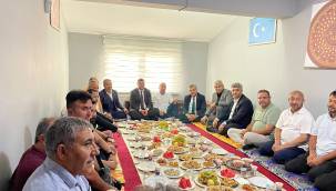 MHP İl Başkanı İncetoprak ve Milletvekili Baki Ersoy Türkistan sofrasına misafir oldu