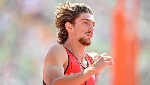 Milli atlet İsmail Nezir, 'Golden Tracks'ta 'Yılın Parlayan Yıldızı' adayı gösterildi