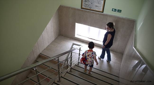 Minikleri okula 'ittirerek' götürmeyin uyarısı