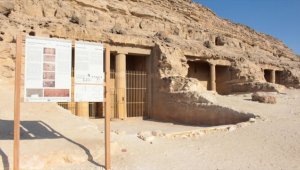 Mısır'da 4 bin yıl öncesine dayanan tarihi mezarlar antik döneme ışık tutuyor