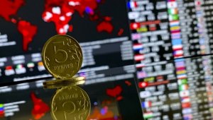 Moskova Borsası'nda döviz işlemeleri durduruldu