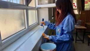 Muğla'da okulların tadilatını meslek lisesi öğrencileri yapıyor