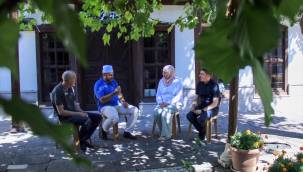 Müslüman olan 10 İngiliz geldikleri Konya'da duygu dolu anlar yaşadı