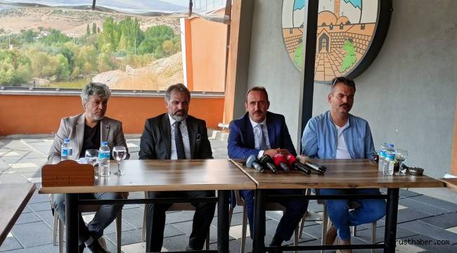 Mustafa İlmek, Kayseri halkını Üzüm Festivali’ne davet etti