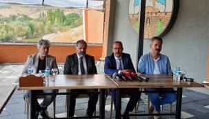 Mustafa İlmek, Kayseri halkını Üzüm Festivali’ne davet etti