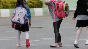 Okul çantaları için 'vücut ağırlığının yüzde 10'unu aşmamalı' uyarısı