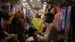 Oxfam raporu: Hindistan'da kadınlar ve Müslümanlar daha az kazanıyor