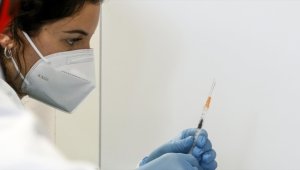 Pfizer-BioNTech ve Moderna'nın Kovid-19 aşıları için AB onayı "standart" oluyor