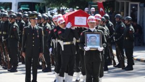 Şehit İsmet Aybek Gaziantep'te son yolculuğuna uğurlandı