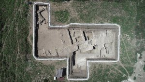 Sirkeli Höyüğü'nde Tunç ve Demir çağlarına ait kalıntılar gün yüzüne çıkarılıyor