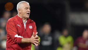 Sivasspor Teknik Direktörü Çalımbay: Hak ederek galibiyet aldık