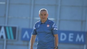 Sivasspor Teknik Direktörü Rıza Çalımbay'dan 'fikstür' tepkisi