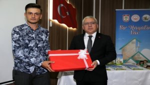 Sivas'ta koruyucu aile himayesindeki çocukların hayalleri kitapta toplandı