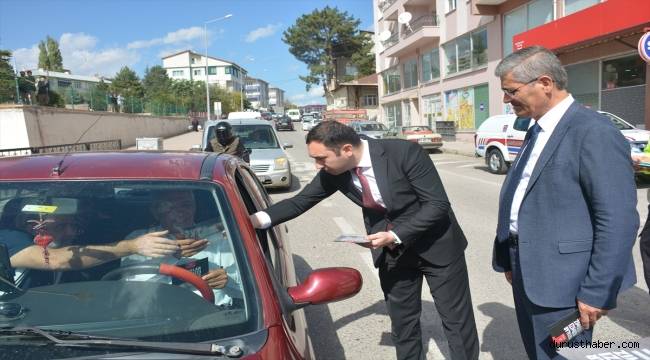 Suşehri'nde "Yayalara öncelik duruşu, hayata saygı duruşu" etkinliği yapıldı