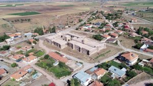 Tarihi Sultanhanı Kervansarayı konuklarını ağırlıyor