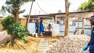 Uganda'daki Ebola salgını sonrası Tanzanya'nın 5 bölgesinde "alarm" durumuna geçildi