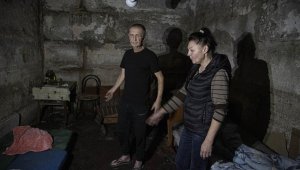 Ukrayna'daki savaşta üç ay sığınakta kalan İzyumlu aile yaşadıklarını anlattı