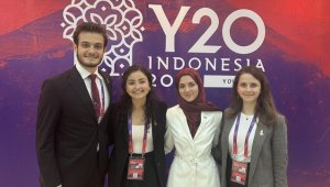 Uluslararası Gençlik Zirvesi Y20, bu yıl Endonezya'da yüz yüze yapıldı