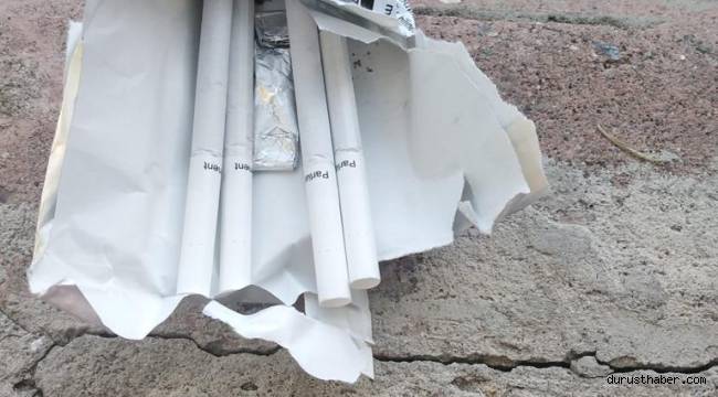 Uyuşturucuyu atarak gizlemeye çalıştı ama polisten kaçamadı