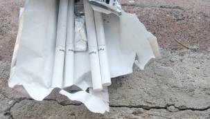 Uyuşturucuyu atarak gizlemeye çalıştı ama polisten kaçamadı