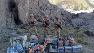 Van'da teröristlerin kullandığı sığınak ve mağaralar imha edildi