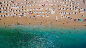 Yabancı turist sayısı ve döviz girdisinde artışın sürmesi öngörülüyor