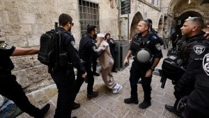 Yahudi yerleşimciler, İbrani yılbaşında Mescid-i Aksa'ya baskın düzenledi