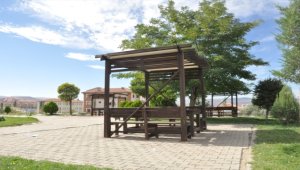 Yerköy Belediyesinin park çalışmaları sürüyor