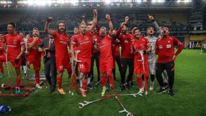 Ampute Futbol Milli Takımı ilk maçında Fransa'yı 3-0 yendi