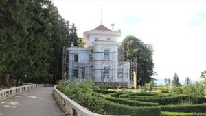 Atatürk Köşkü'nün restorasyonu titizlikle yürütülüyor