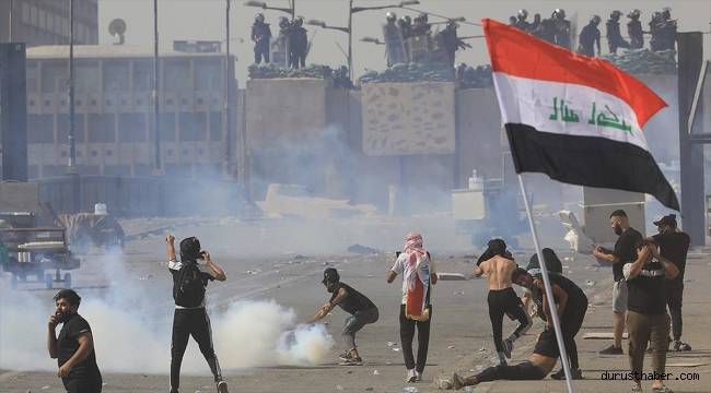 Bağdat'ta göstericilere biber gazlı müdahale