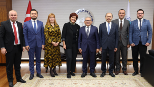 Başkan Büyükkılıç'a Ziyaretçi Yoğunluğu