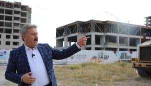 Başkan Palancıoğlu, Yıldırım Beyazıt yıkım çalışmalarına katıldı