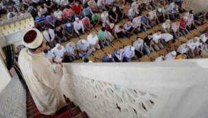 Diyanet'ten anlamlı aile temalı cuma namazı hutbesi