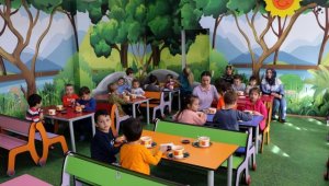 Edirne'de anaokulu öğrencilerinin ara öğünleri meslek liselilerden