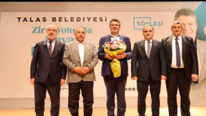 Eğitimci yazar Alişan Kapaklıkaya Talas'ta söyleşiye katıldı