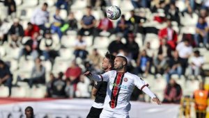 Fatih Karagümrük 3 puanı 3 golle aldı