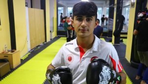 Gençler dünya ikincisi muaythai sporcusu Cihan Doğu, gözünü zirveye dikti