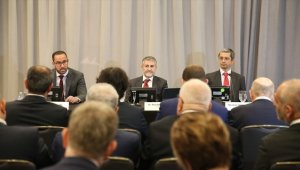 Hazine ve Maliye Bakanı Nebati, dünyanın önde gelen yatırımcılarıyla ABD'de görüştü