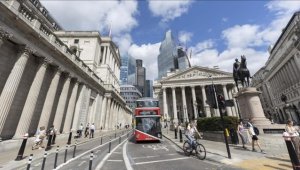 İngiltere'de enflasyon son 40 yılın zirvesine ulaştı