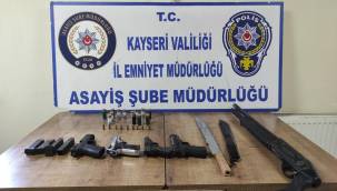 Kayseri 90 polisin katılımıyla eş zamanlı operasyon: 6 gözaltı