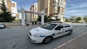 Kayseri'de 11. kattan düşen kadın öldü