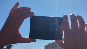 Kayseri'de öğrenciler, güneş tutulmasını teleskopla izledi