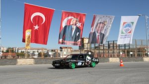 Kayseri'de Slalom Oto Yarışması düzenlendi 