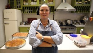 Kırım Tatar mutfağının aile mirası lezzetlerini sunmak için memurluktan ayrıldı