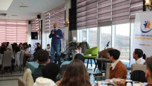 Kocasinan Belediye Başkanı Çolakbayrakdar'dan gençlere müjde