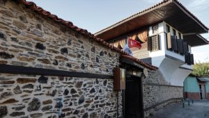 Restore edilen asırlık Kula evleri turizme hizmet ediyor